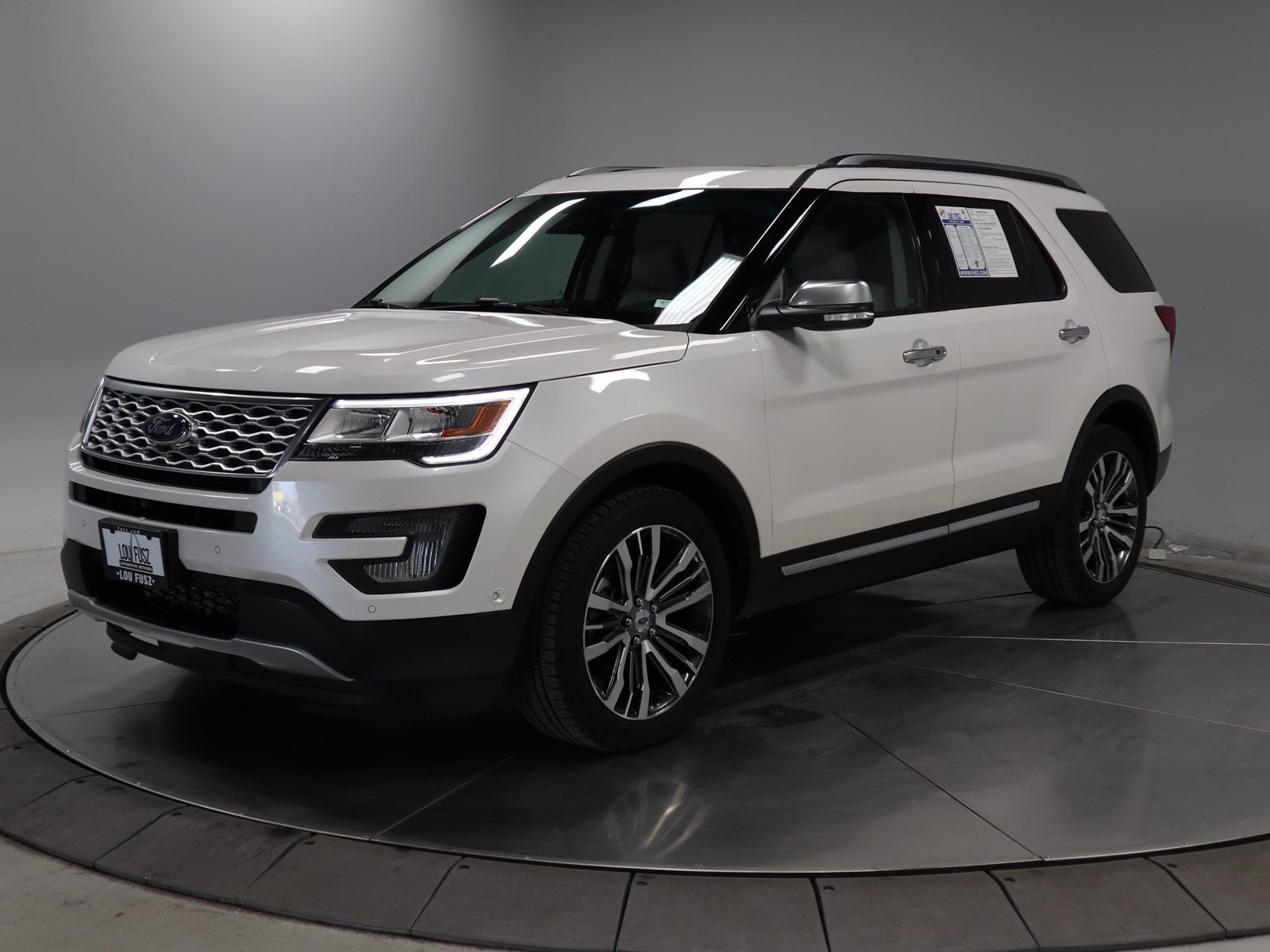 Pre-Owned 2017 Ford Explorer Platinum 4WD Sport Utility