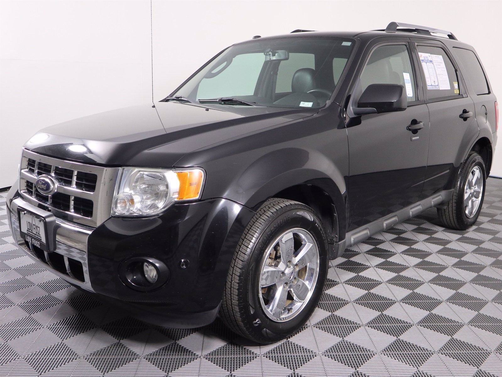 Pre-Owned 2010 Ford Escape Limited 4WD Sport Utility