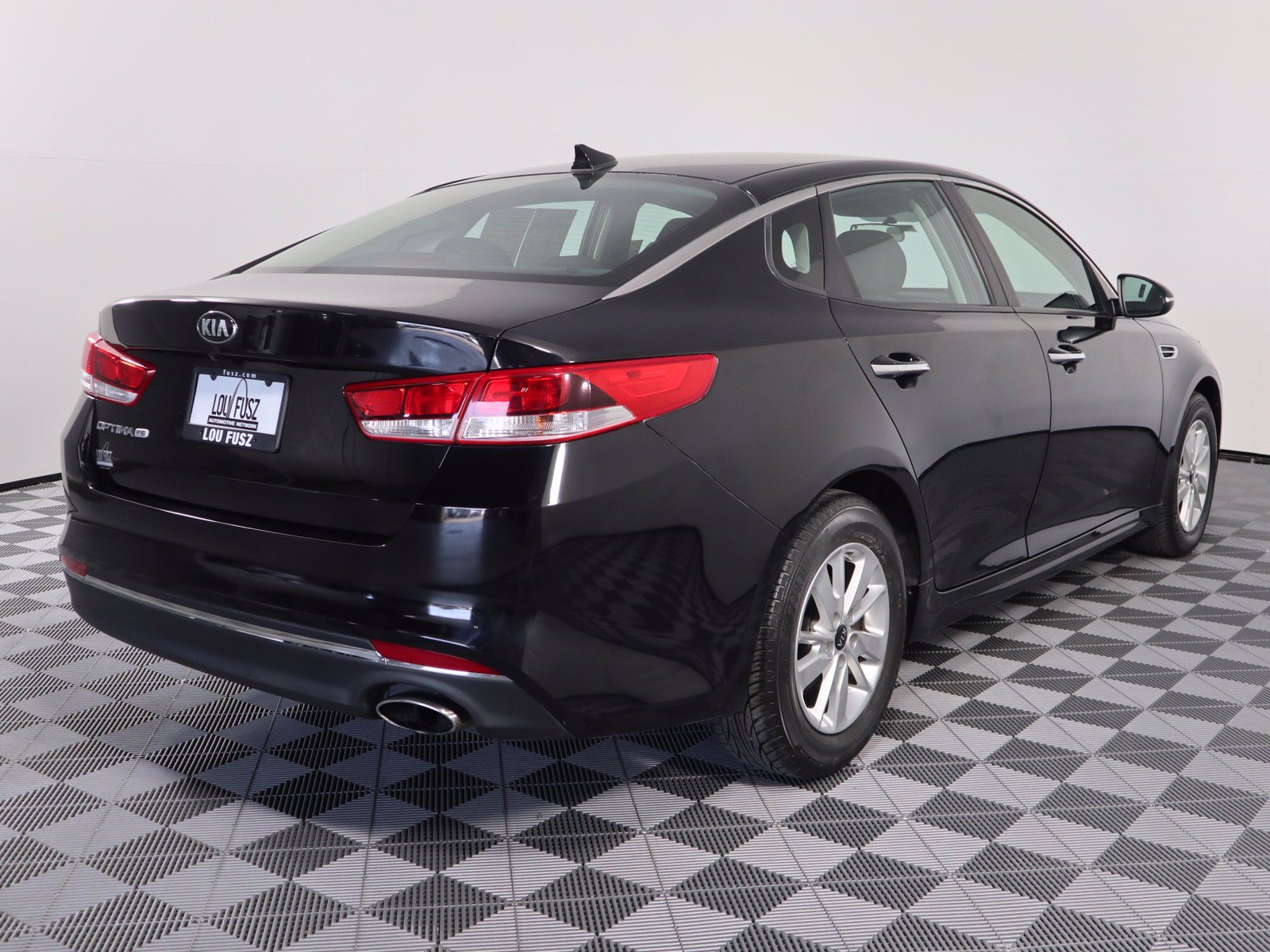 Pre-Owned 2016 Kia Optima LX FWD 4dr Car